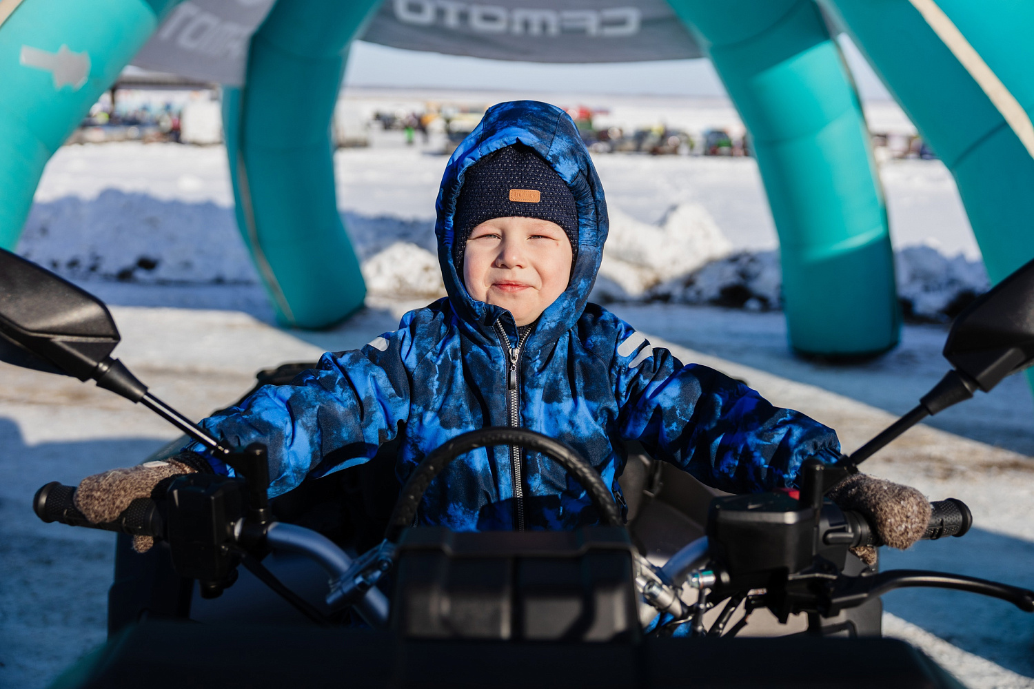 Новый CFMOTO CFORCE 1000 MV был представлен на Кубке России по трековым ледовым гонкам в Омске!