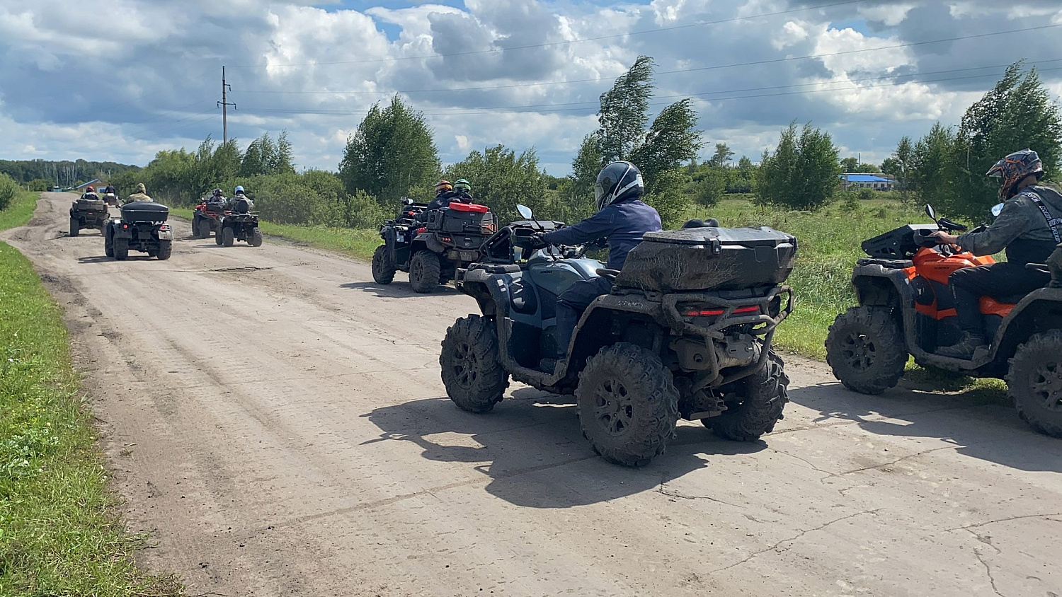 Квадровыезд на CFMOTO CFORCE 1000 MV